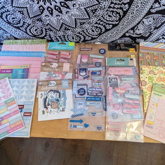 Baby Bundle NWT for Card Making or Scrapbooking - Picture 1 of 4